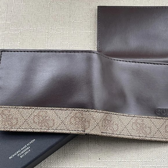 Guess Men Billfold Cardholder Brown Leather Bifold Wallet Purse New In Box - Picture 10 of 12
